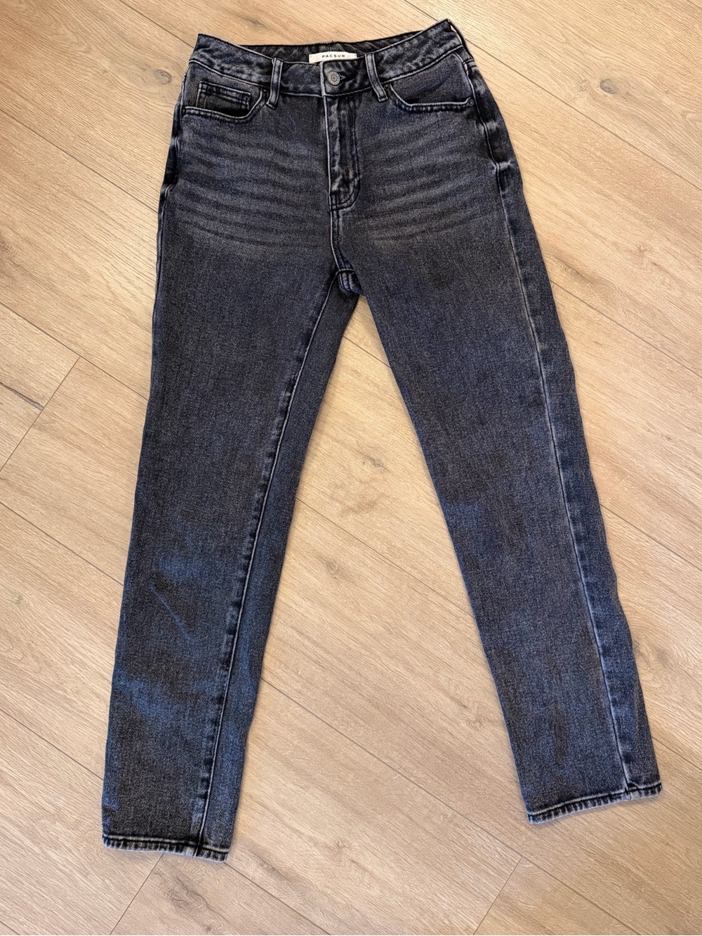 Pacsun mom jeans
